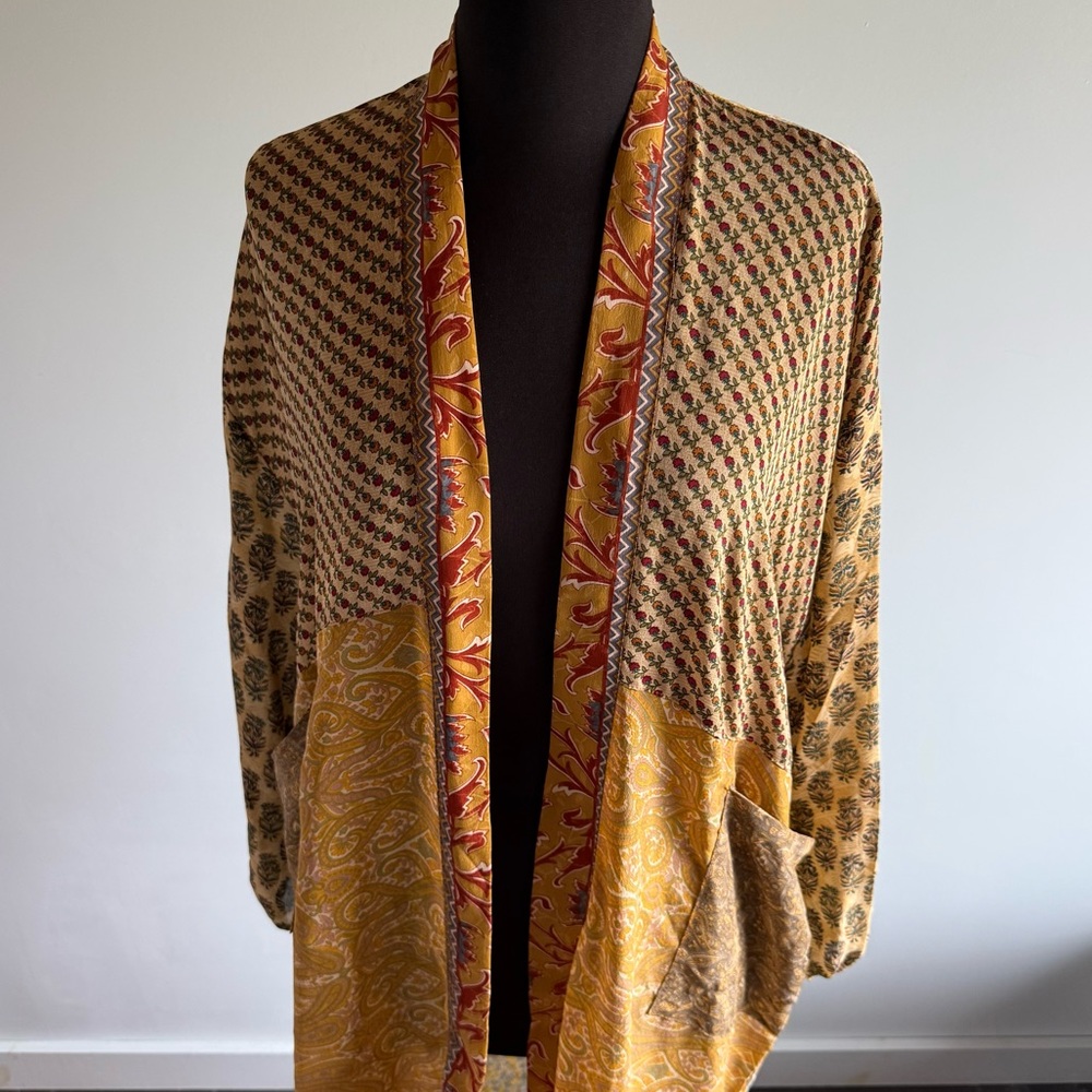 Bohemian GURU 💯 silk robe - Picture 2 of 9